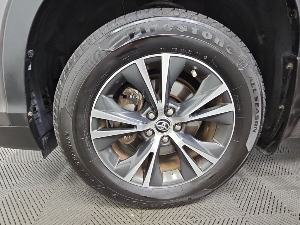 2016 Toyota Highlander XLE V6