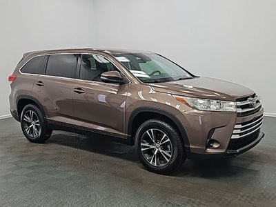2019 Toyota Highlander LE