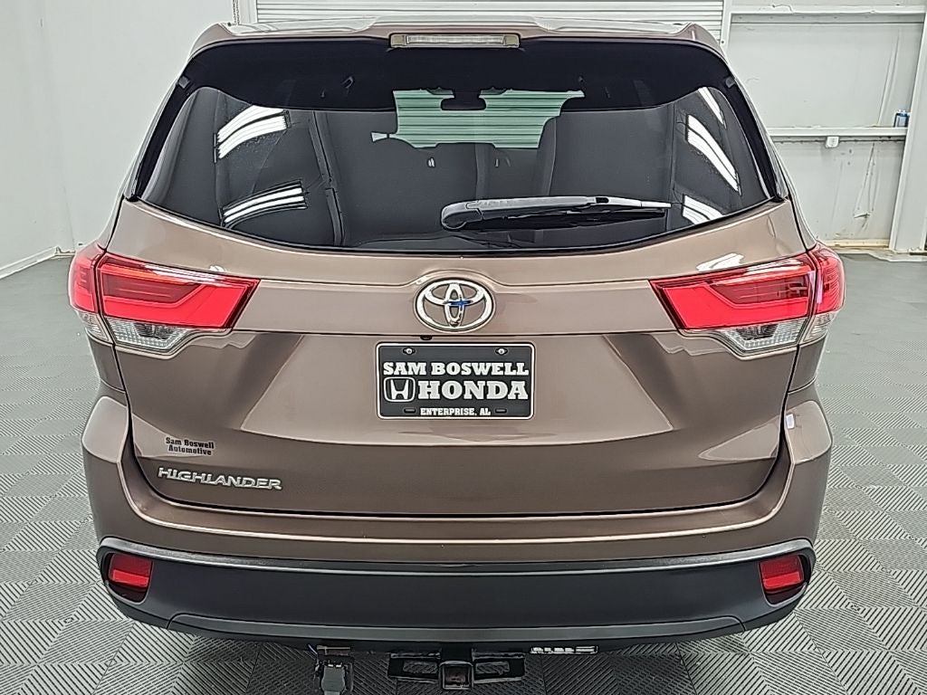 2019 Toyota Highlander LE