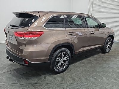 2019 Toyota Highlander LE