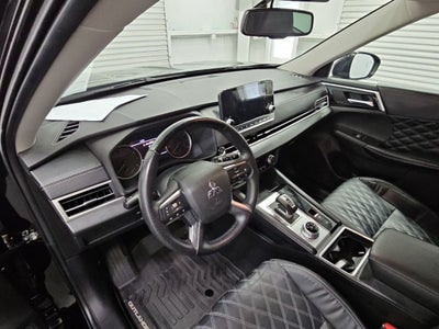 2022 Mitsubishi Outlander SEL