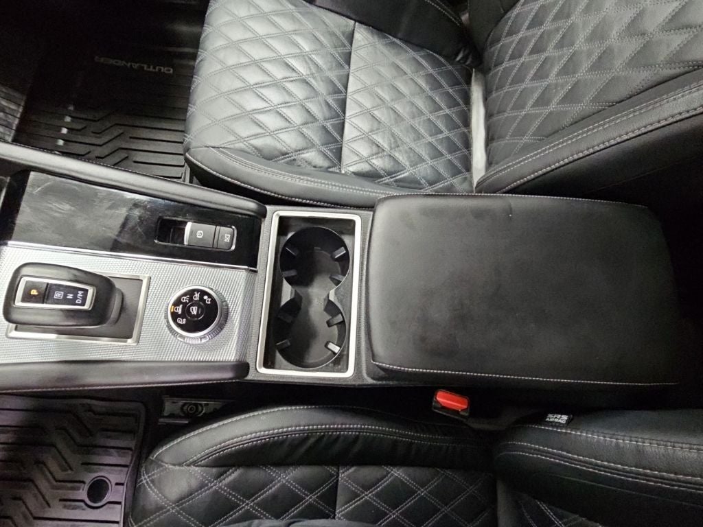 2022 Mitsubishi Outlander SEL