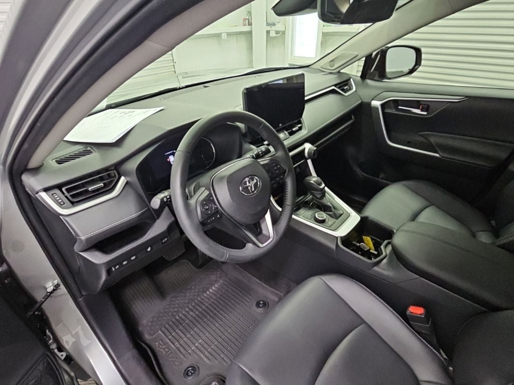 2025 Toyota RAV4 Hybrid XLE Premium