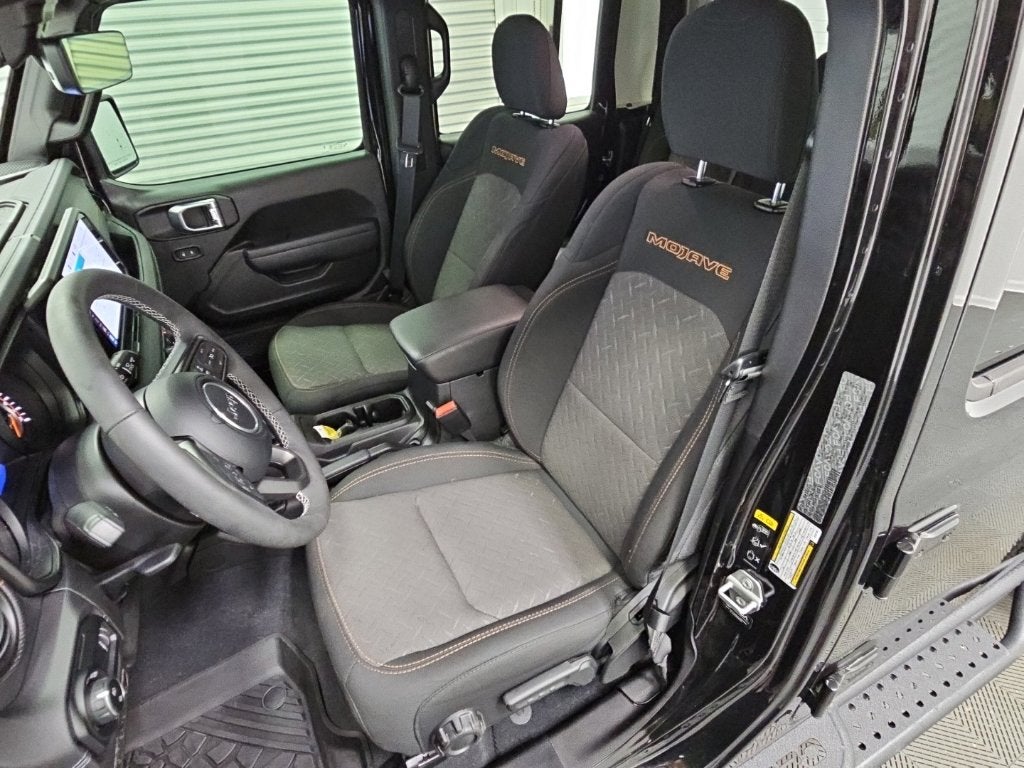 2025 Jeep Gladiator Mojave