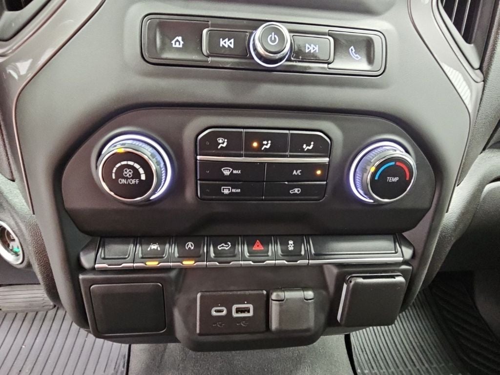 2023 Chevrolet Silverado 1500 Custom