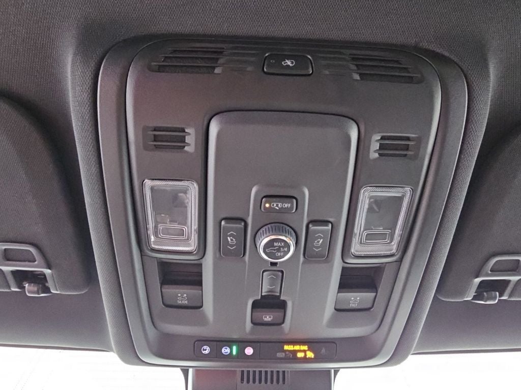 2025 GMC Yukon XL AT4