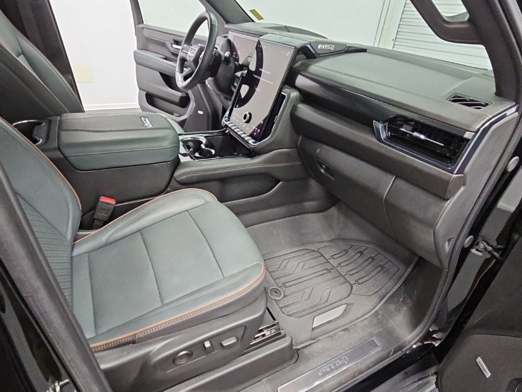 2025 GMC Yukon XL AT4