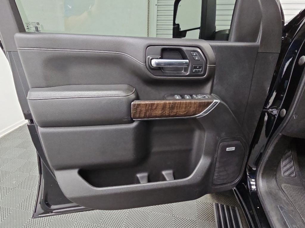 2023 GMC Sierra 2500HD Denali