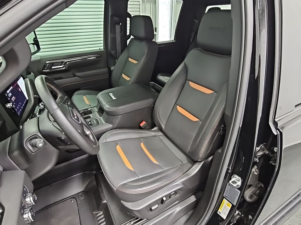 2025 GMC Sierra 2500HD AT4