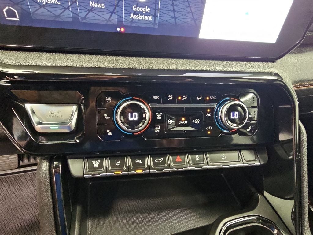 2025 GMC Sierra 2500HD AT4