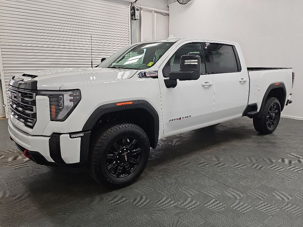 2025 GMC Sierra 2500HD AT4