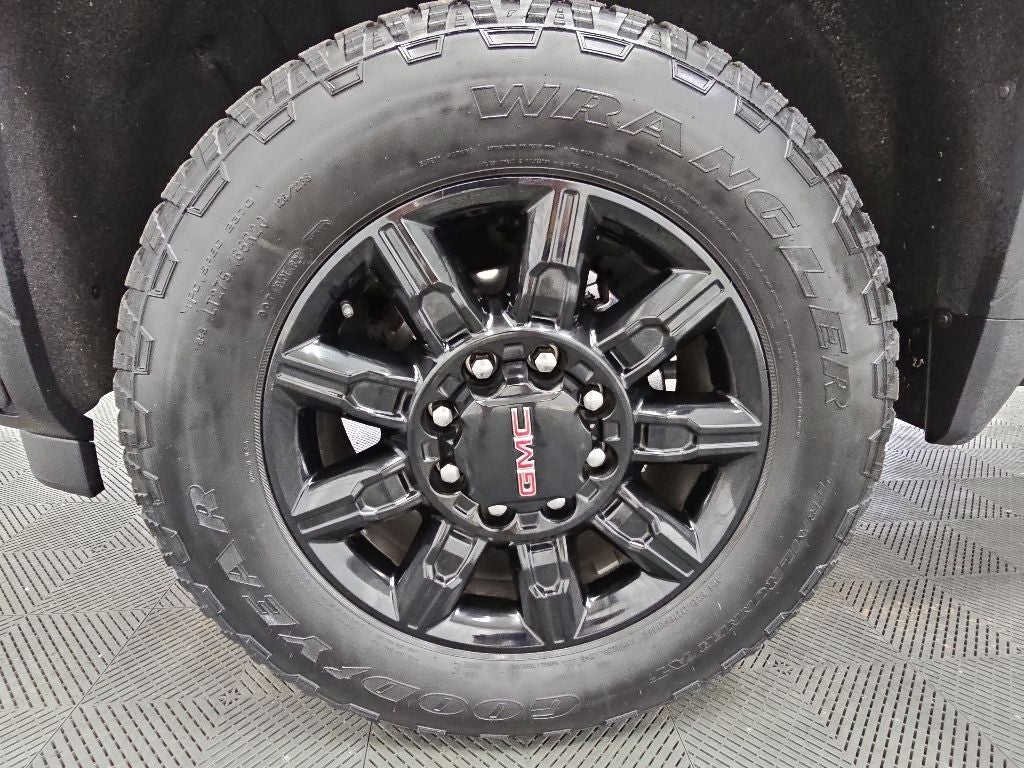 2025 GMC Sierra 2500HD AT4