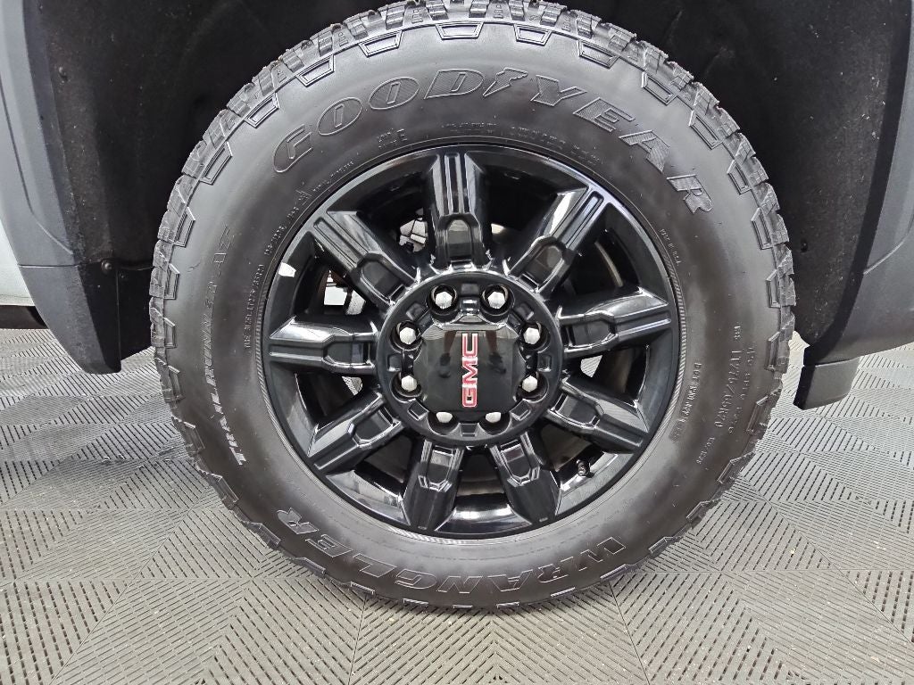2025 GMC Sierra 2500HD AT4