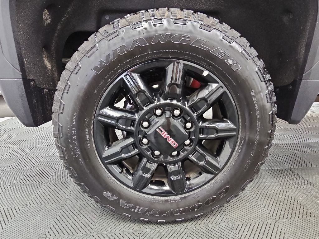 2025 GMC Sierra 2500HD AT4