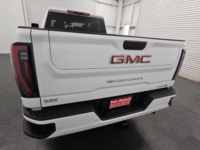 2025 GMC Sierra 2500HD AT4