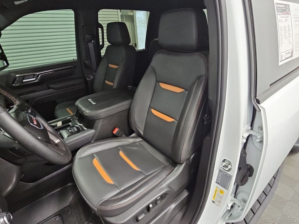 2025 GMC Sierra 2500HD AT4
