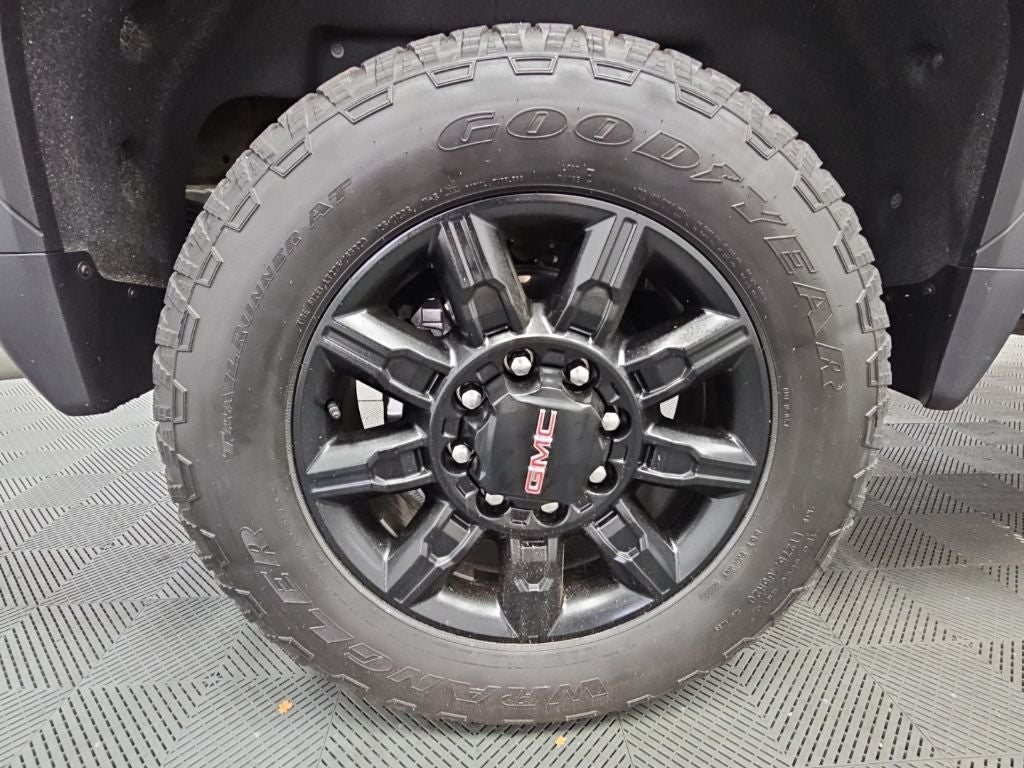 2025 GMC Sierra 2500HD AT4