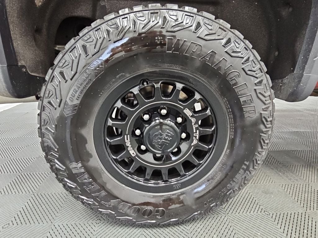 2025 GMC Sierra 2500HD AT4X AEV PACKAGE