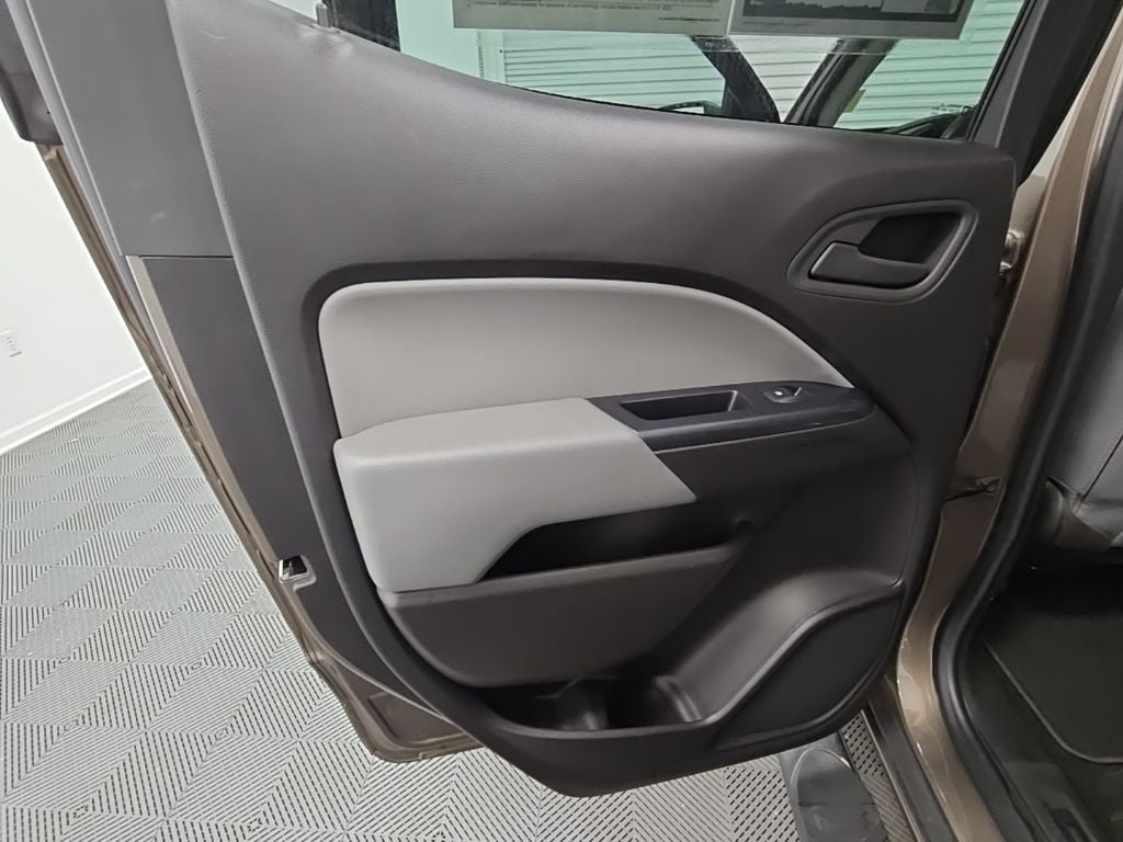 2017 GMC Canyon Base