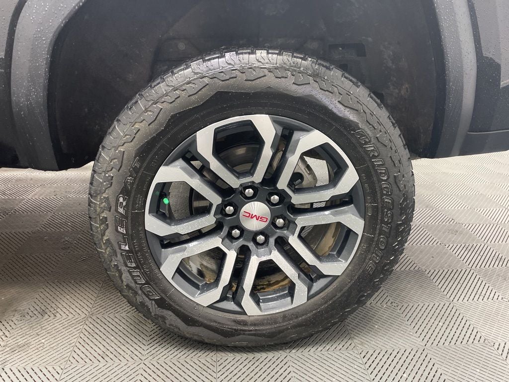 2023 GMC Canyon AT4