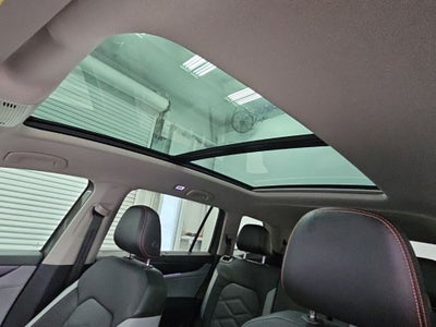 2024 Volkswagen Atlas 2.0T Peak Edition SEL