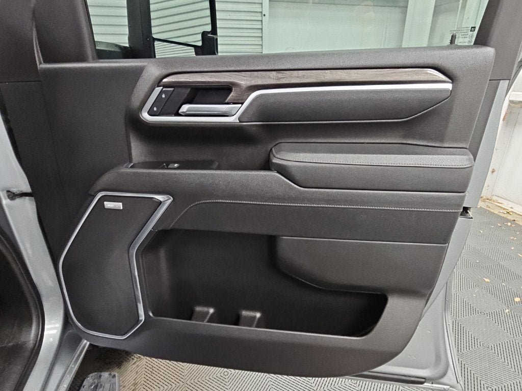 2025 Chevrolet Silverado 2500HD LTZ
