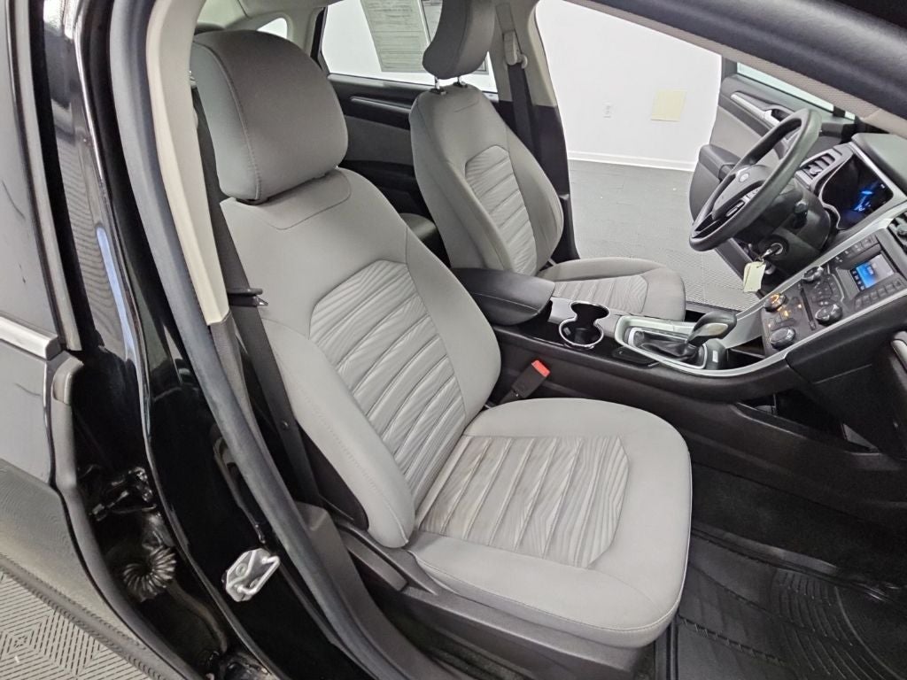 2016 Ford Fusion S