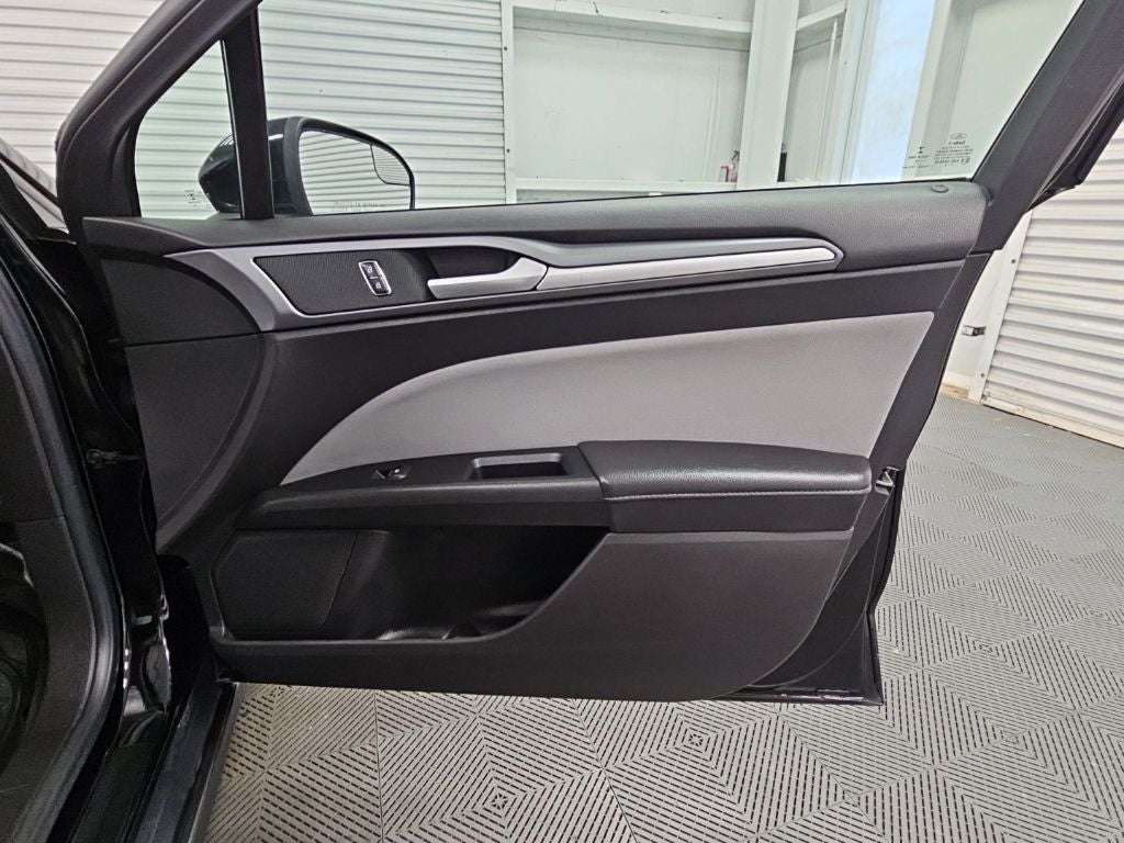 2016 Ford Fusion S