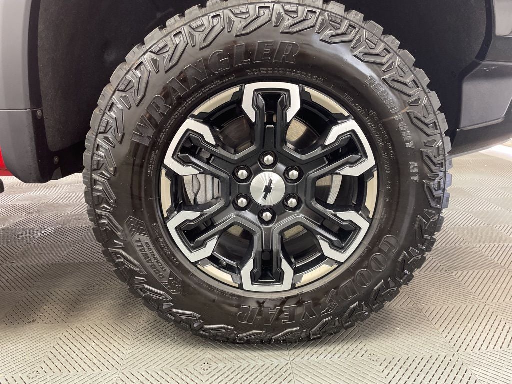 2025 Chevrolet Silverado 1500 ZR2