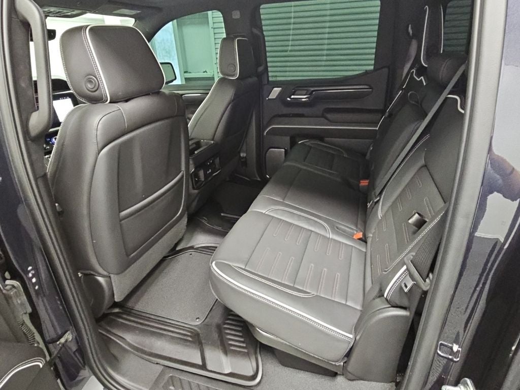 2025 GMC Sierra 1500 AT4X