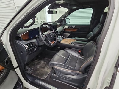 2022 Lincoln Navigator Black Label
