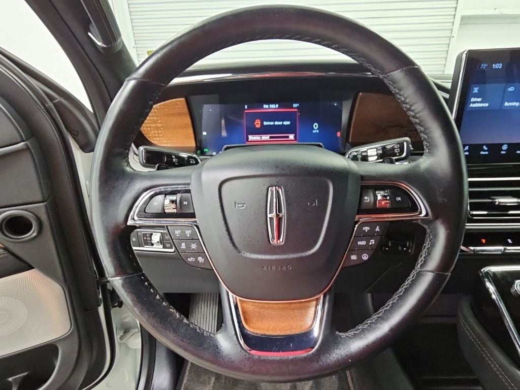 2022 Lincoln Navigator Black Label