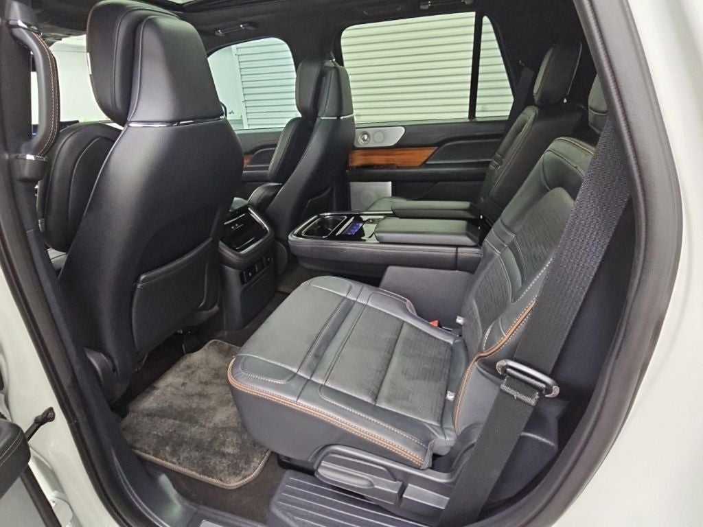 2022 Lincoln Navigator Black Label