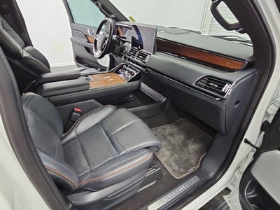 2022 Lincoln Navigator Black Label