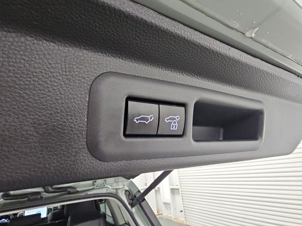 2023 Toyota Sequoia SR5